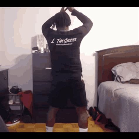 twerk porn gif|Naked Twerk Porn GIFs .